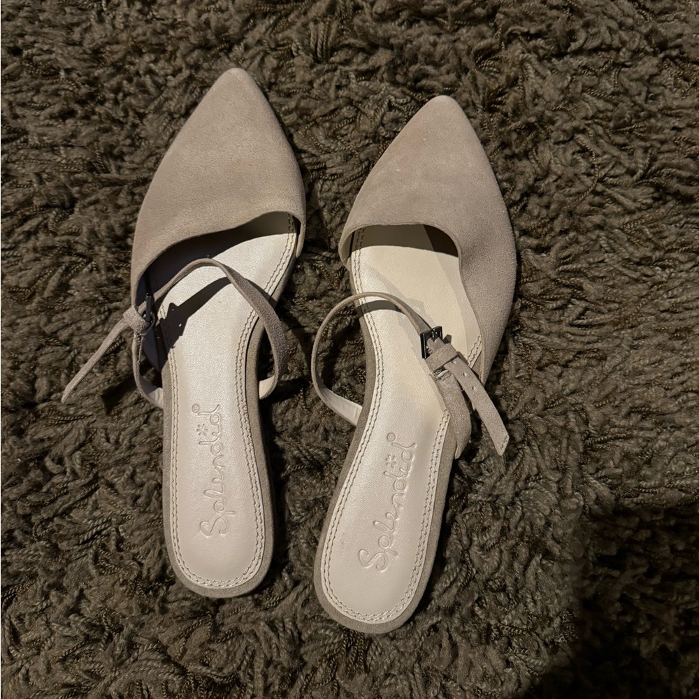 NWOB Splendid beige suede leather flat slip on mules. Size 6.5 M.